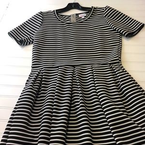 LuLaRoe Amelia Large